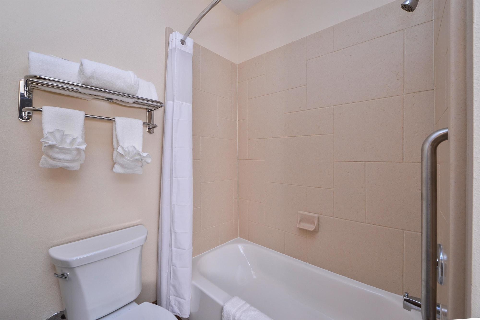 Americas Best Value Inn & Suites Cuero Exterior foto