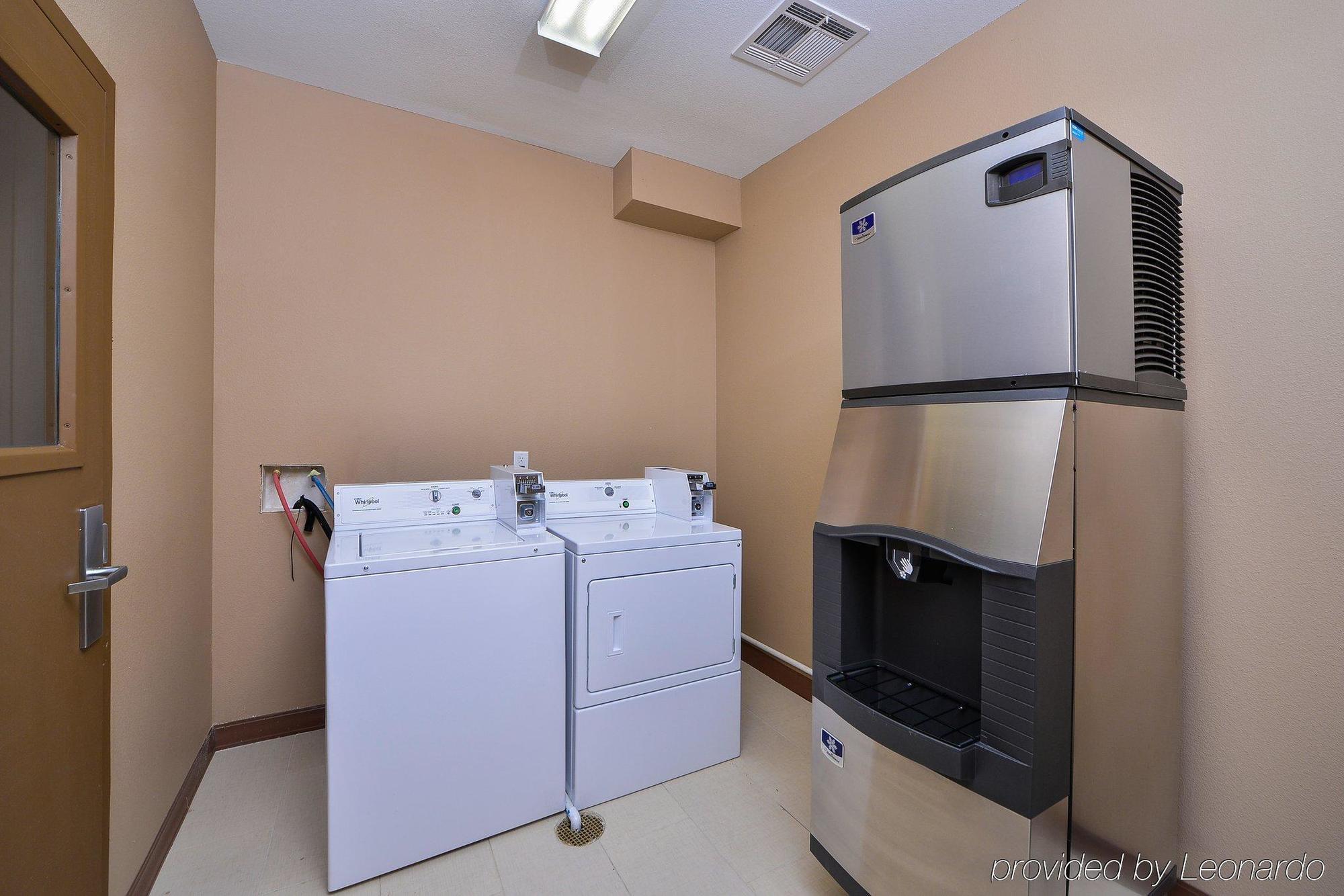 Americas Best Value Inn & Suites Cuero Exterior foto